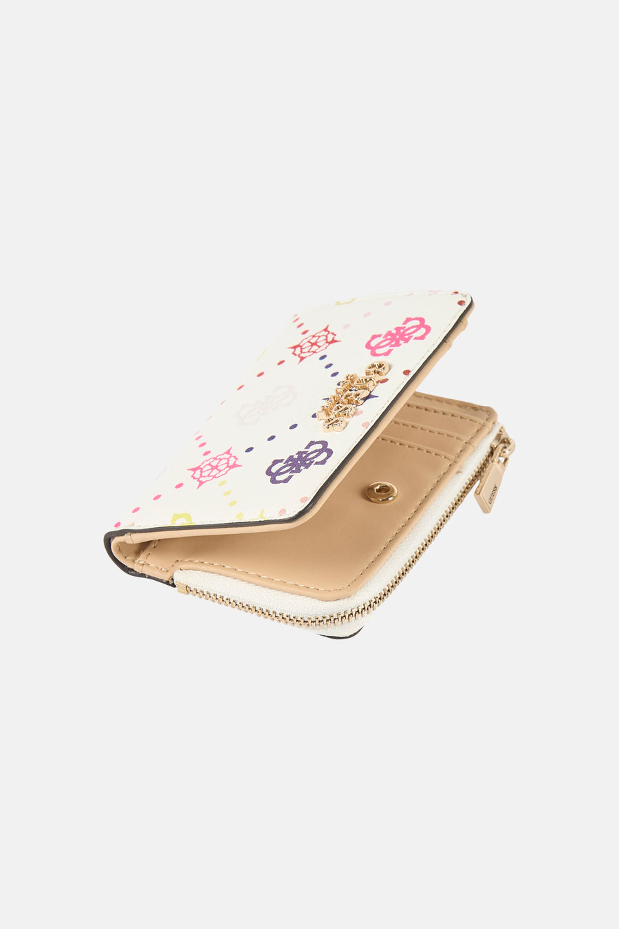 Portefeuille multicolore de Guess, à motifs et détails dorés, avec une fermeture éclair et un bouton pression.