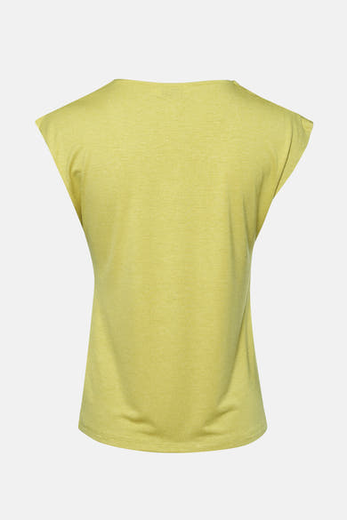 Groen T-shirt met korte mouwen van Molly Bracken, lichte gemêleerde textuur, A-lijn pasvorm op een effen achtergrond.