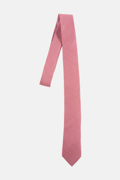 Cravate rose de MR. CELESTIN, en tissu texturé, sur un fond blanc.