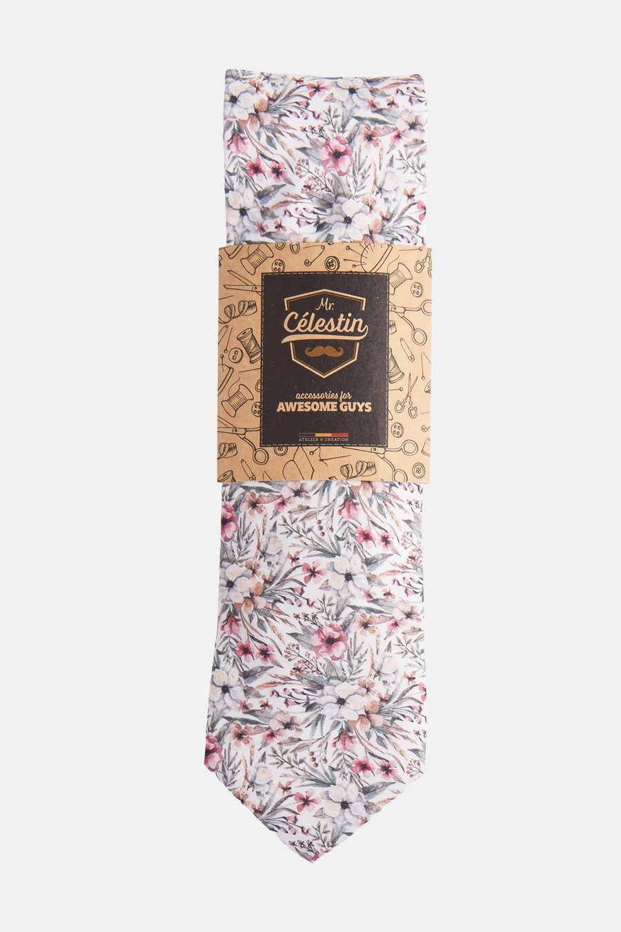 Cravate multicolore de MR. CELESTIN avec un motif floral sur toute la surface.
