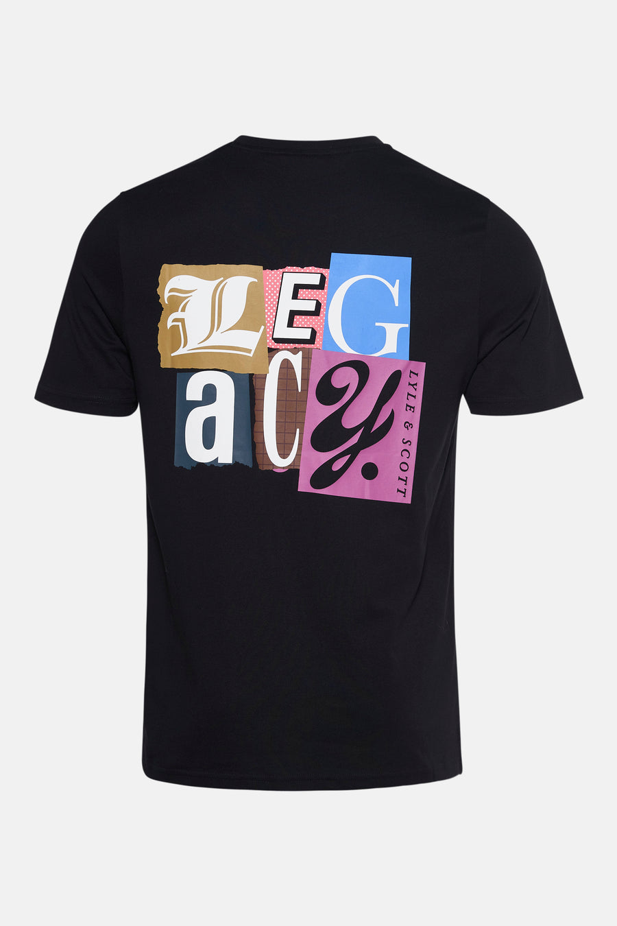 T-shirt noir à manches courtes de Lyle & Scott, avec un imprimé collage décoratif au dos.
