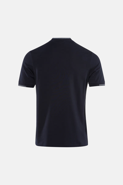 T-shirt à manches courtes bleu de LYLE & SCOTT, avec finitions rayées au col et aux manches courtes.