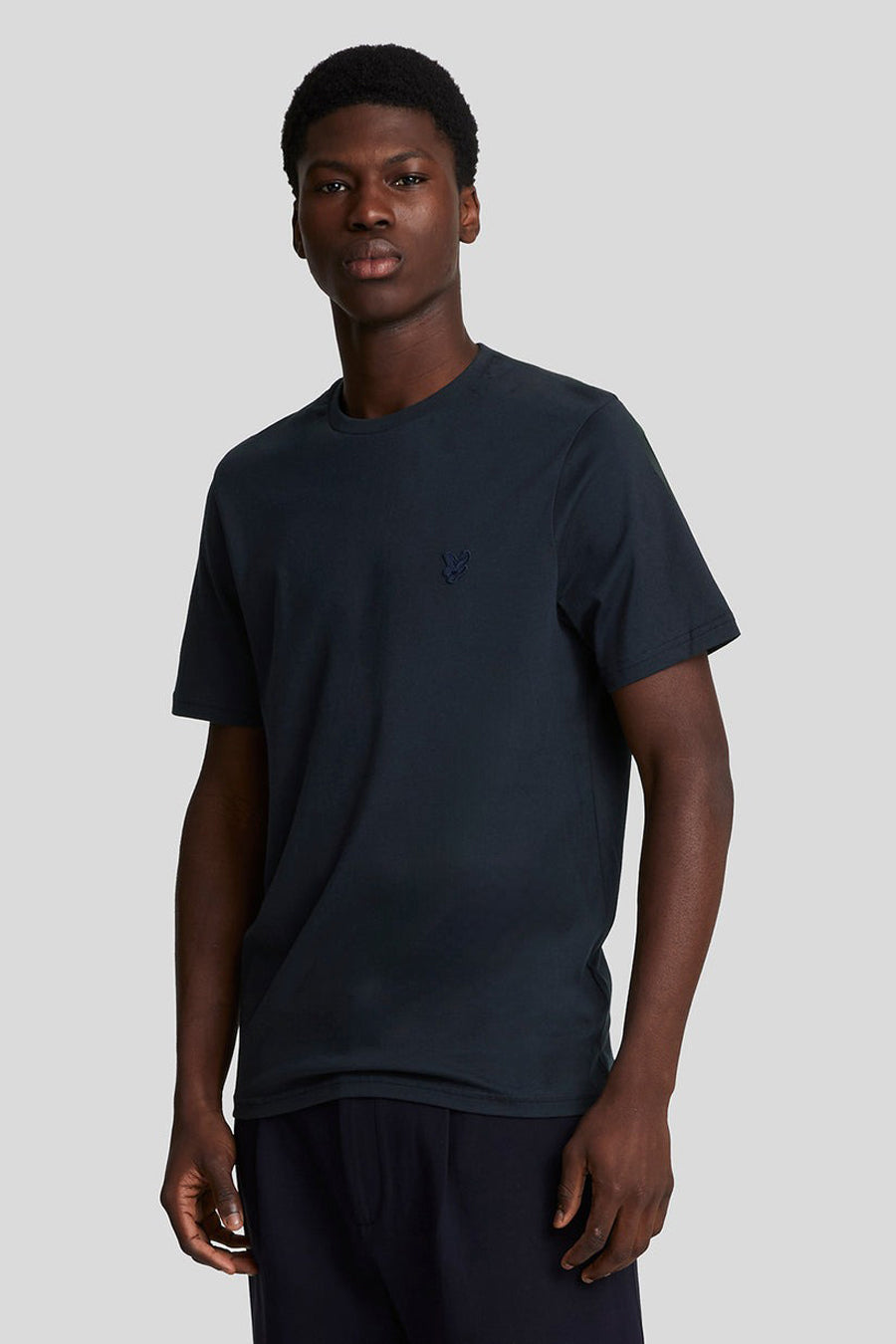 Blauw T-shirt met korte mouwen van LYLE & SCOTT, achterzijde.