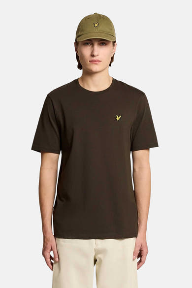 Bruin T-shirt met ronde hals van LYLE & SCOTT, versierd met een klein geel adelaarslogo op de borst.