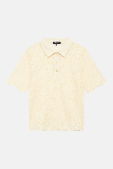 Polo jaune de CAROLL en dentelle à manches courtes, avec col et boutonnage.