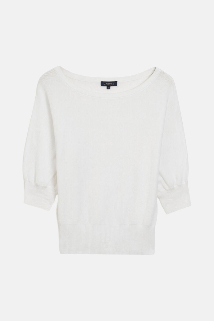Pull à col rond blanc de Caroll, avec manches trois quarts bouffantes et finitions côtelées.