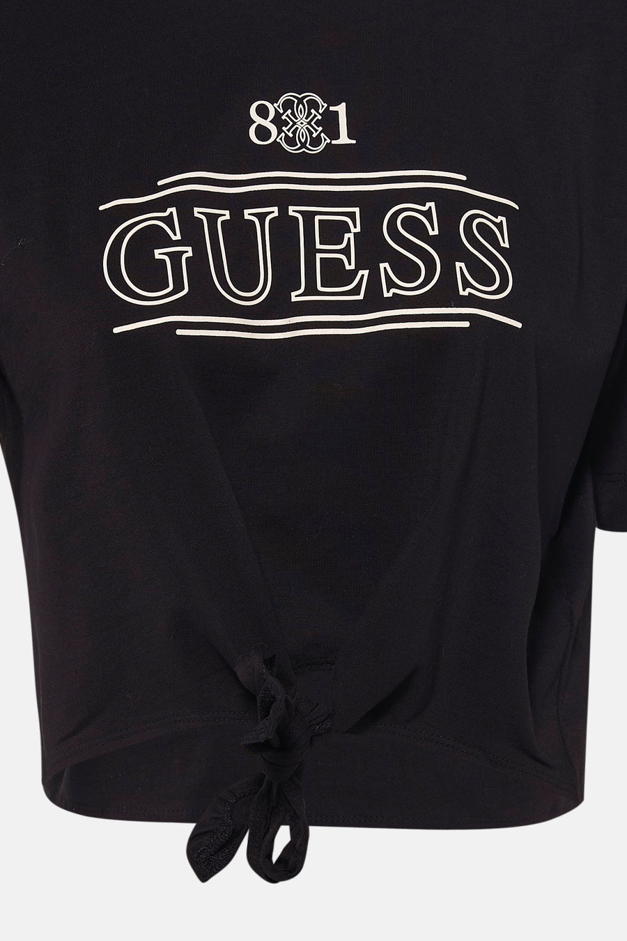Zwart T-shirt met korte mouwen van Guess met gecentreerd logo en knoopdetail aan de onderkant.