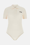 Ecru T-shirt met korte mouwen van Guess, slim fit met polokraag, achterzijde.