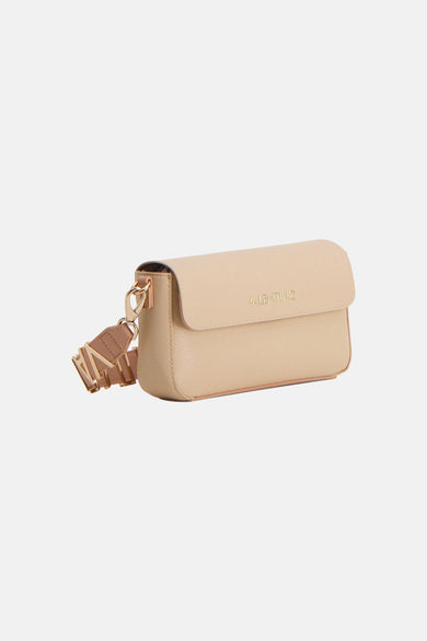 Sac à bandoulière écru de VALENTINO BAGS, avec bandoulière à lettres apparentes et texture grainée.