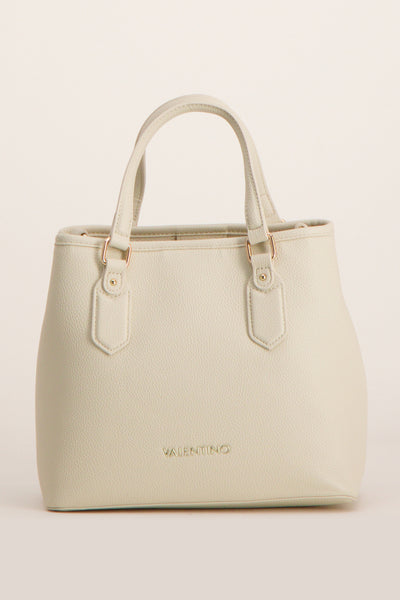 Ecru handtas van VALENTINO BAGS in getextureerd leer, met gouden handvatten en details.