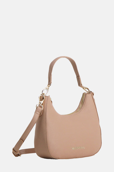 Beige handtas van VALENTINO BAGS met een verstelbare schouderriem en een gouden ritssluiting.