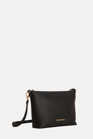 Zwarte schoudertas van VALENTINO BAGS, met een dunne schouderriem en een generfde textuur.