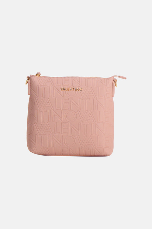 Sac à bandoulière rose, par VALENTINO BAGS, avec un motif de logo en relief sur toute la surface.