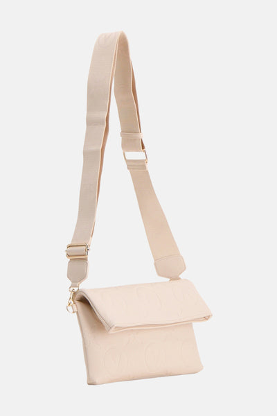 Ecru schoudertas van VALENTINO BAGS, met een logoband en een ton-sur-ton reliëfpatroon.