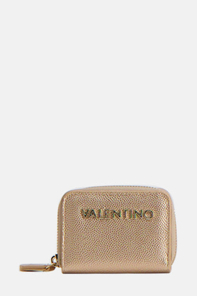 Gouden portemonnee van VALENTINO BAGS, met korrelige textuur en gouden ritssluiting.