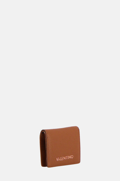 Bruine portefeuille van VALENTINO BAGS met een getextureerde afwerking en zichtbaar merklogo.