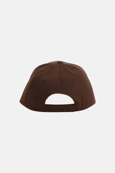 Casquette brune par Access®, vue de dos, avec fermeture réglable et visière courbée.