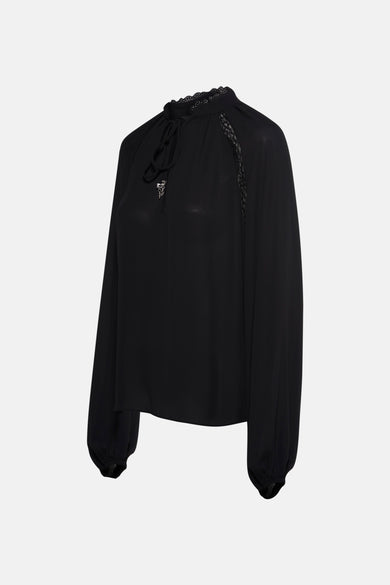 Zwarte blouse met lange mouwen van Guess, met kanten opstaande kraag en strikdetail.