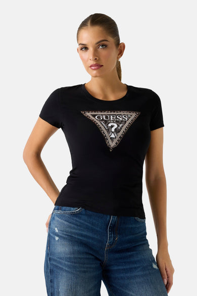 Zwarte top met korte mouwen van Guess, gedragen met een blauwe jeans met hoge taille.