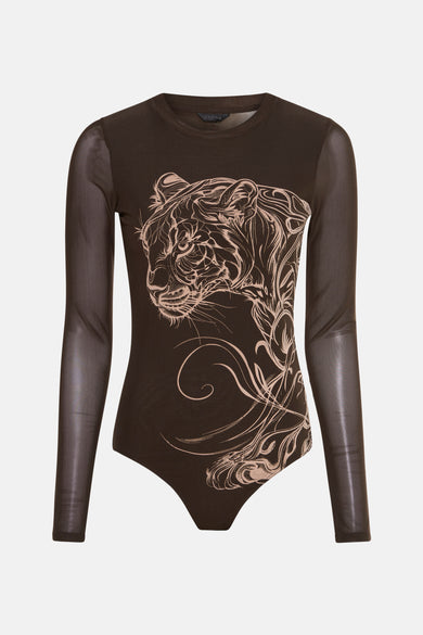 T-shirt à manches longues marron par Guess, avec motif de tête de félin stylisé sur le devant.