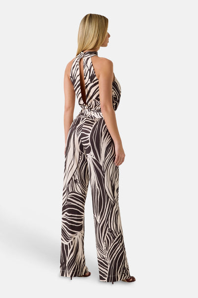 Combinaison multicolore de Guess® à imprimé feuillage, encolure dos nu et dos ouvert, vue de dos.
