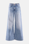 Wijde spijkerbroek van lichtblauw denim van Guess, met een verouderde wassing over de gehele lengte.