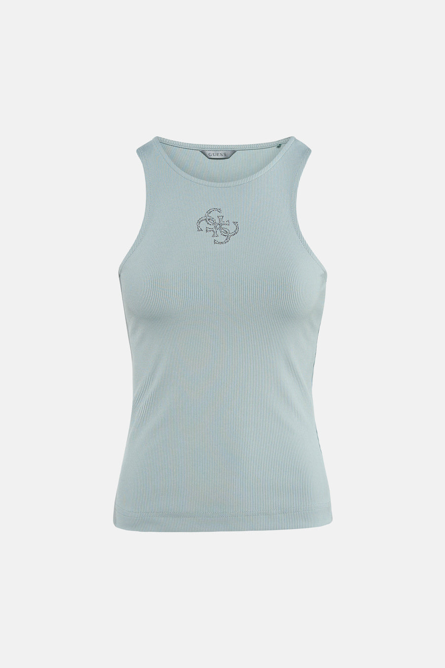 Groen mouwloos topje van Guess, met decoratief logo en geribbelde textuur, gedragen met een zwarte broek en sportschoenen.