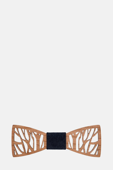 Nœud papillon marron en bois de MR. CELESTIN, à motif ajouré de ramifications.