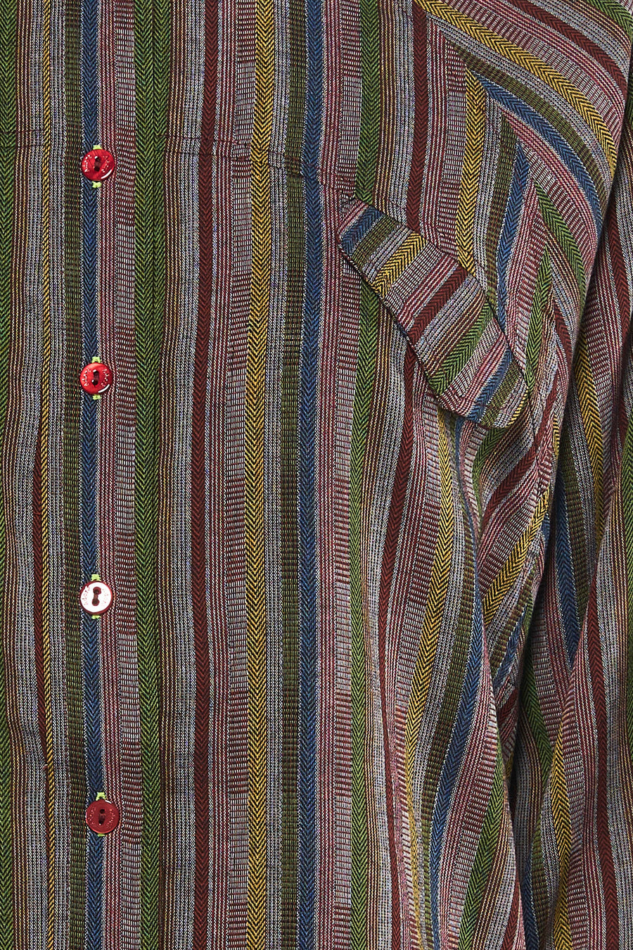 Chemise à manches longues multicolore d'ADORE, avec rayures verticales texturées et poche de poitrine.