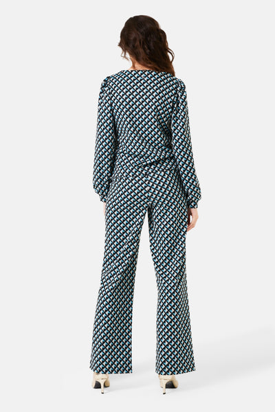 Sweat noir à col rond de GARCIA, avec motif géométrique bleu et blanc, vue arrière.
