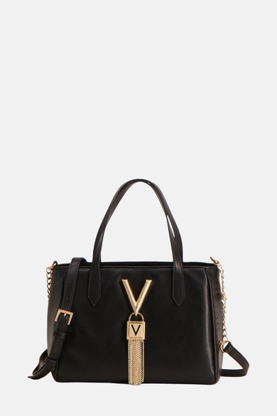 Zwarte handtas van imitatieleer van VALENTINO BAGS met decoratieve ketting en verstelbare schouderriem.