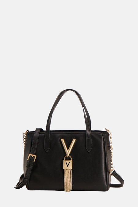 Zwarte handtas van imitatieleer van VALENTINO BAGS met decoratieve ketting en verstelbare schouderriem.