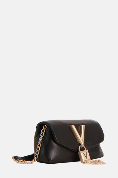 Zwarte schoudertas van VALENTINO BAGS met een gouden kettingriem en decoratief hangslot.