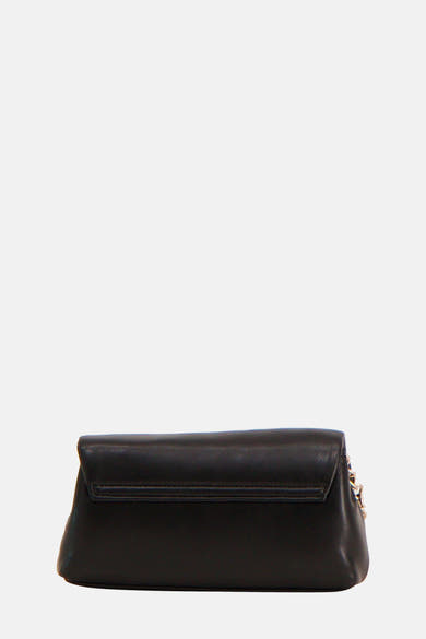 Zwarte VALENTINO BAGS schoudertas met een zichtbare gouden kettingriem en een sluitende klep.