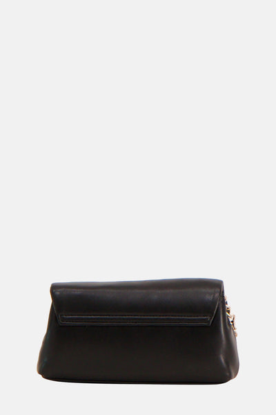 Zwarte VALENTINO BAGS schoudertas met een zichtbare gouden kettingriem en een sluitende klep.