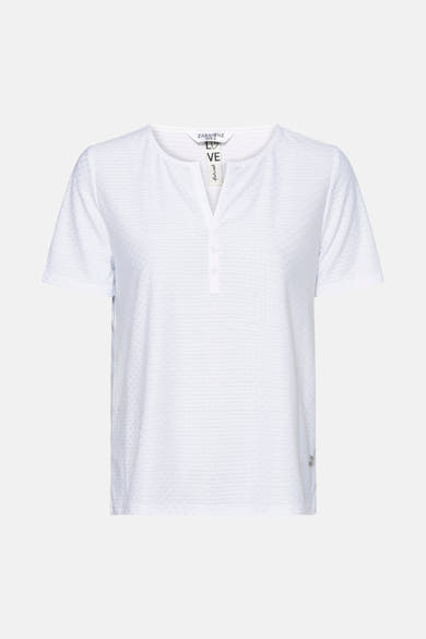 Wit T-shirt met korte mouwen van Zabaione, met getextureerde horizontale strepen en knoopsluiting.