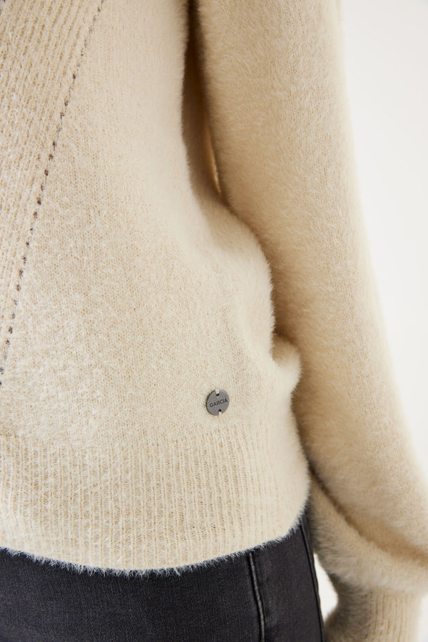 Pull col V Écru - GARCIA