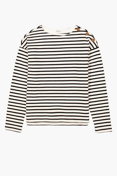 Sweat col O noir de GARCIA, rayures horizontales blanches et noires avec des boutons décoratifs sur l'épaule.
