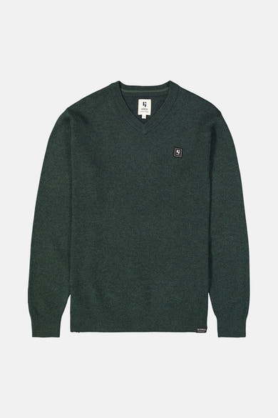 Groene V-hals trui van GARCIA, met een klein logo op de borst en een geribde kraag.