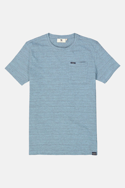 T-shirt turquoise à manches courtes de GARCIA, avec une poche poitrine plaquée et un ourlet droit.