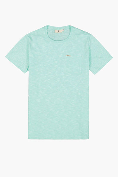 T-shirt turquoise à manches courtes de GARCIA, avec poche de poitrine discrète.