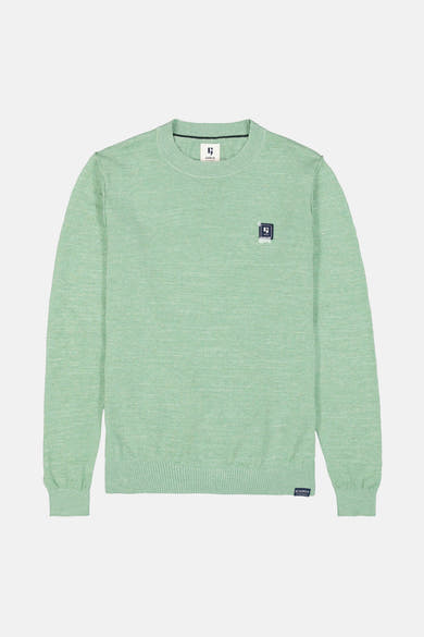 Groene rondehals trui van GARCIA, met een klein logo op de borst en een geribbelde zoom.